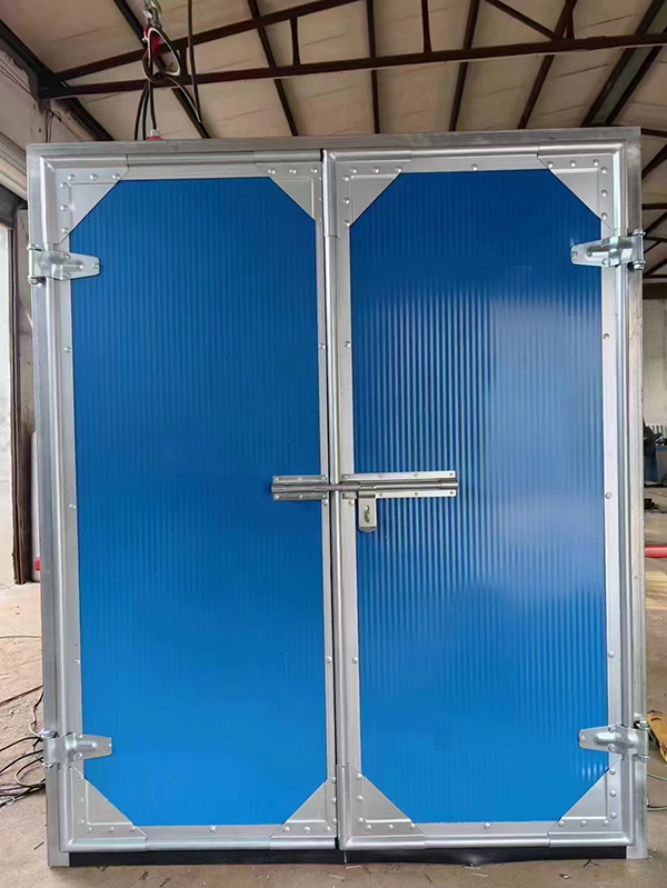 临泽工业平开门