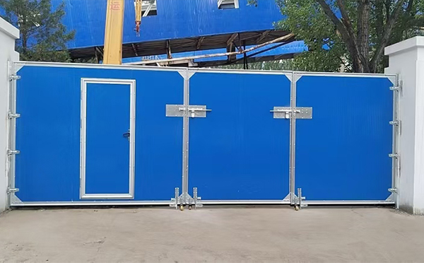 临泽工业平开门