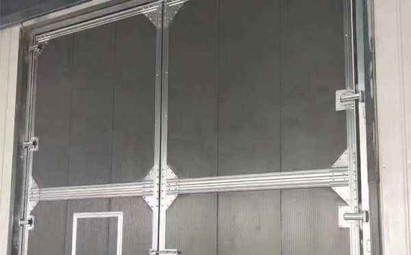 临泽兰州厂房临泽工业门选购与使用指南：打造高效安全的生产环境