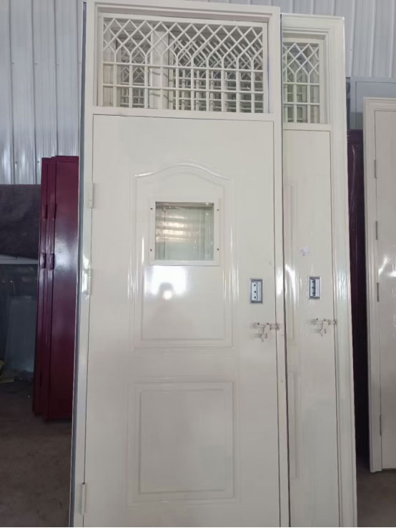 临泽学校教室门 临泽学校教室门