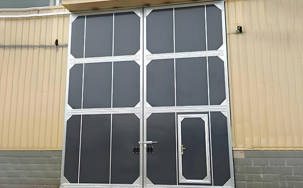 厂房临泽工业门选择与维护全解析：提升效率与安全的关键要素